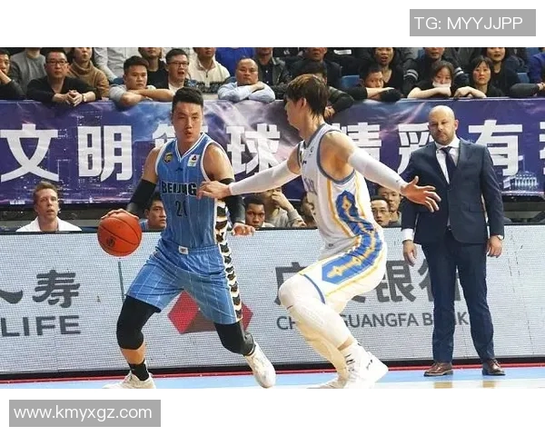 赛后分析：北京篮球队与广州篮球队的团队协作表现与战术探讨